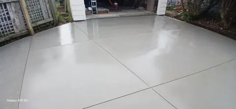 Large finished concrete driveway slab in Palmerston North